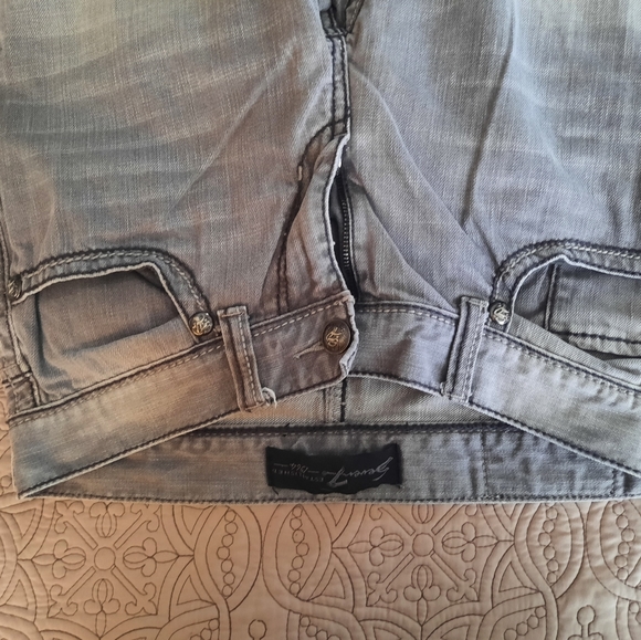 Seven men's boot cut jeans, back pocket button mis - Picture 5 of 7